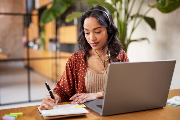 Digitalnexk customer support specialist at work